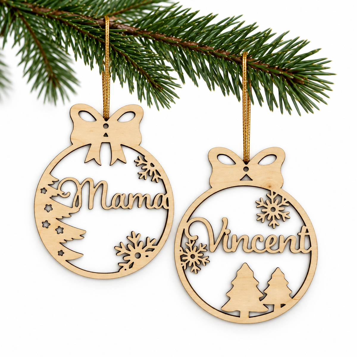 Weihnachtskugel mit Schleife