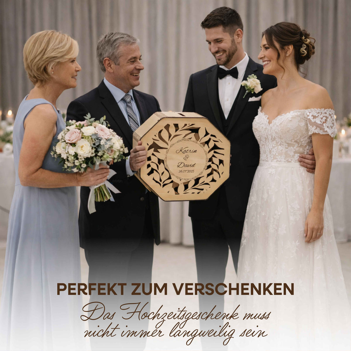 Personalisierte Kartenbox Hochzeit aus Holz mit Gravur